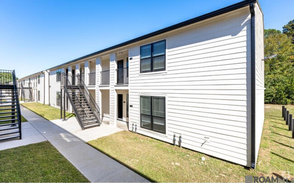 For Rent $1,055/month