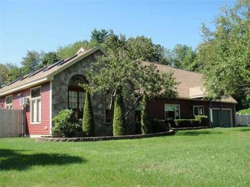 19 Causeway St, Hudson, MA 01749 - photo 1