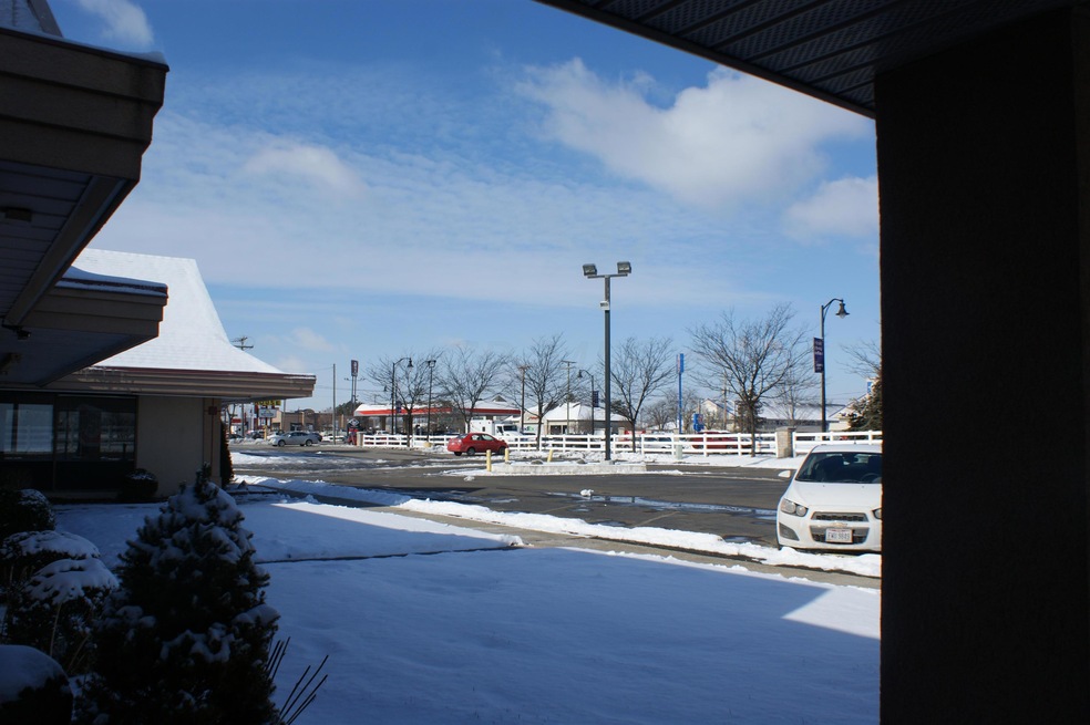 1849 Stringtown Rd, Grove City, OH 43123 - photo 1