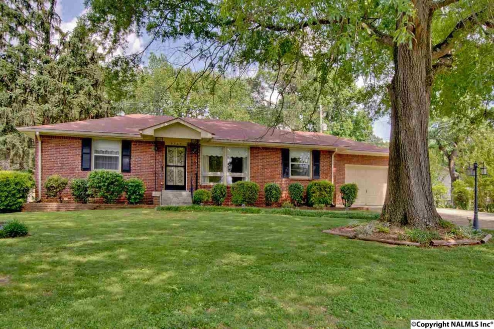 6325 Chadwell Rd SW, Huntsville, AL 35802 - photo 1