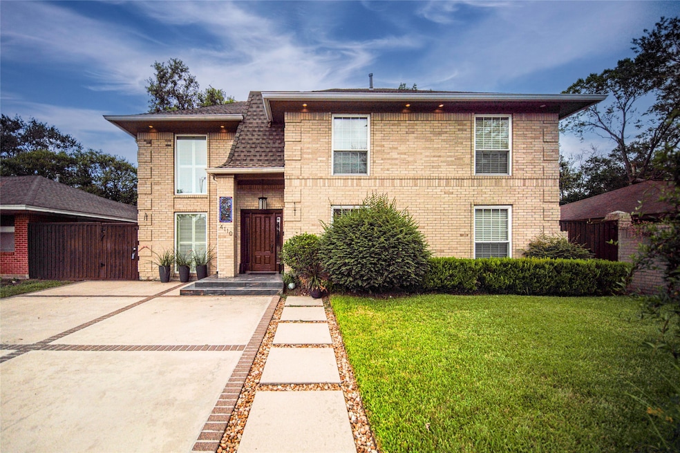 4110 W T C Jester Blvd, Houston, TX 77018 - photo 1