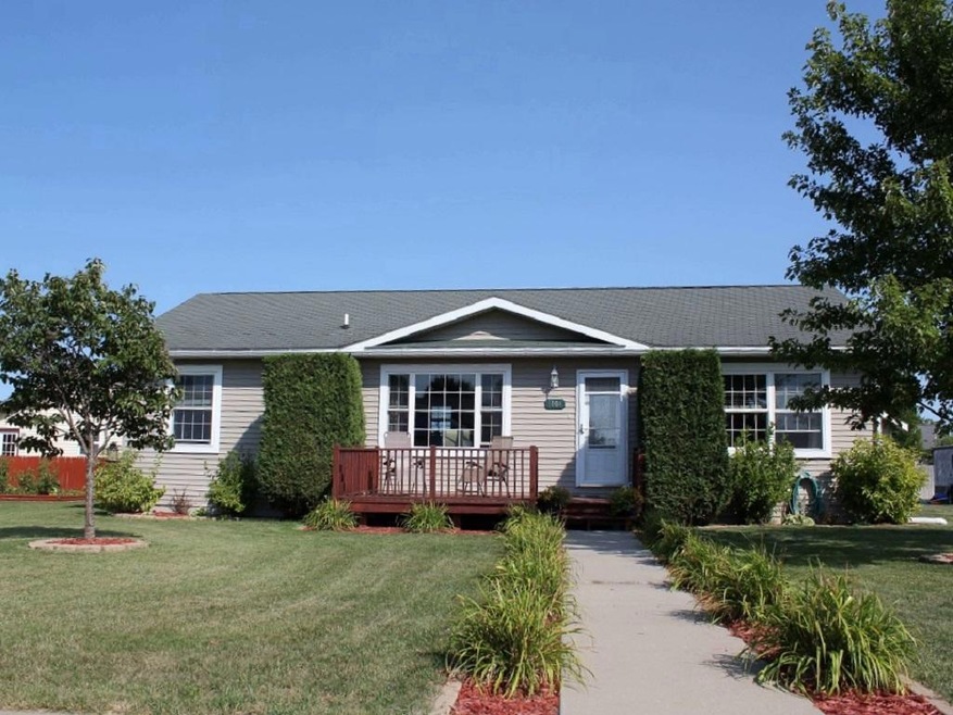 1004 Front Ave, Park Rapids, MN 56470 - photo 1