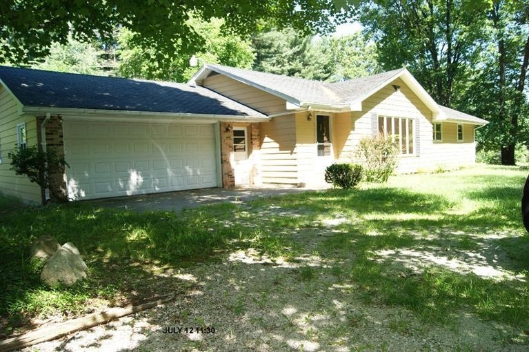 5592 N 125 W, La Porte, IN 46350 - photo 1