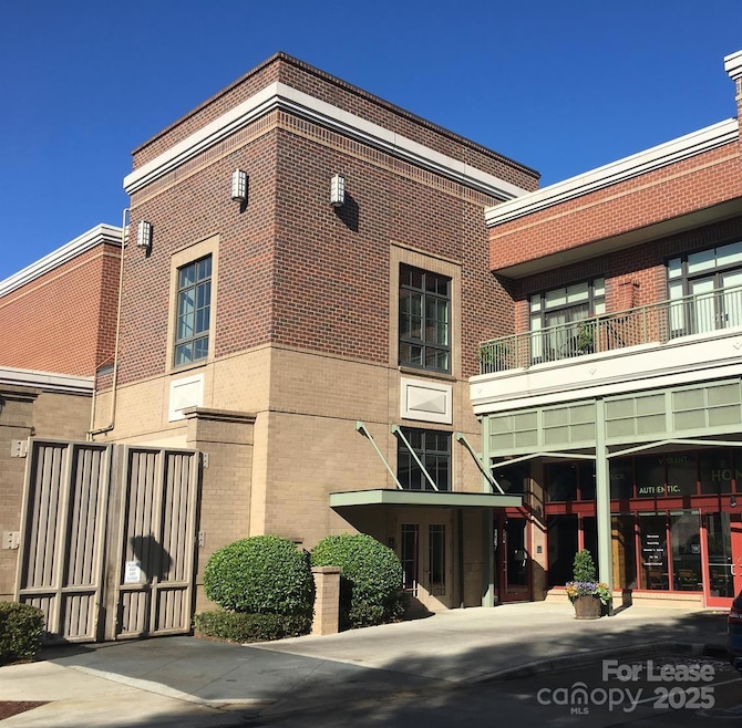 720 Governor Morrison St unit 215, Charlotte, NC 28211 - photo 1