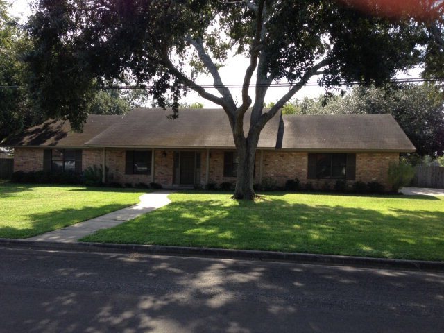 900 3rd St, Bay City, TX 77414 - photo 1