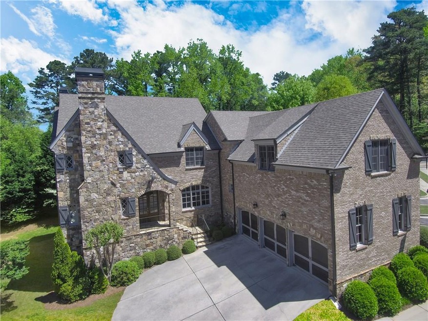Stunning Smyrna/Vinings estate minutes with incred