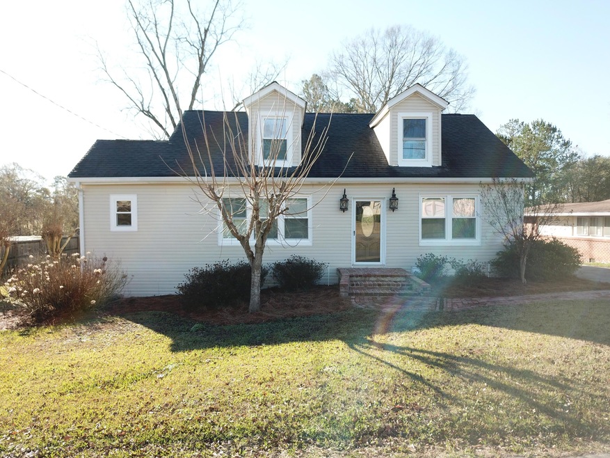 2128 W 10th St, Laurel, MS 39440 - photo 1