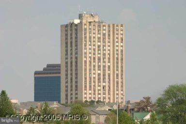 Washingtonian Tower, Gaithersburg, MD 20878 - photo 1