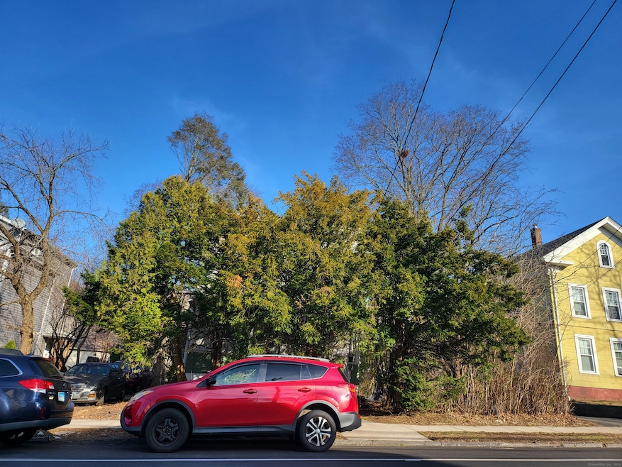 326 Cook Ave, Meriden, CT 06451 - photo 1