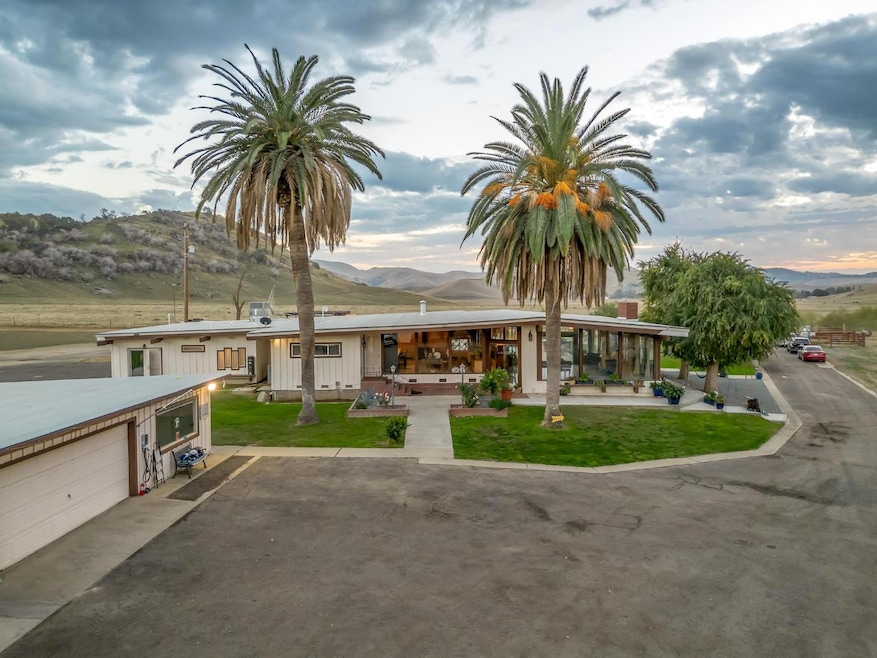 31204 Sierra Dr, Exeter, CA 93221 - photo 1