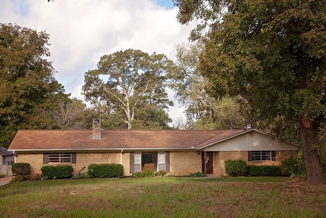 438 Weldon Dr, Nacogdoches, TX 75964 - photo 1