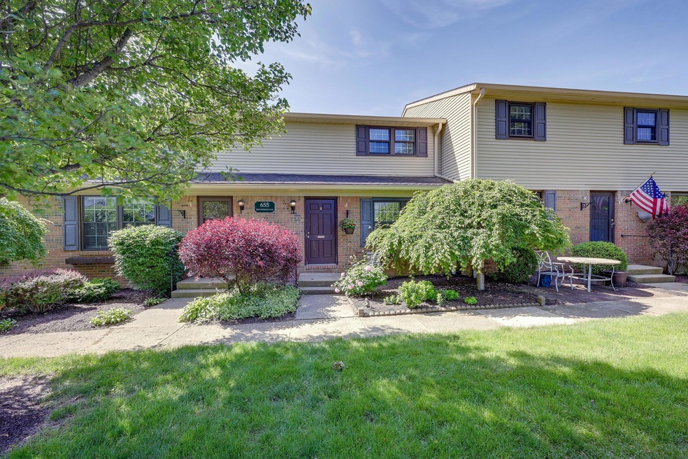 655 Providence Ave unit 9-655j, Columbus, OH 43214 - photo 1