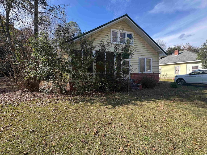 602 S Leesburg St, Hartsville, SC 29550 - photo 1