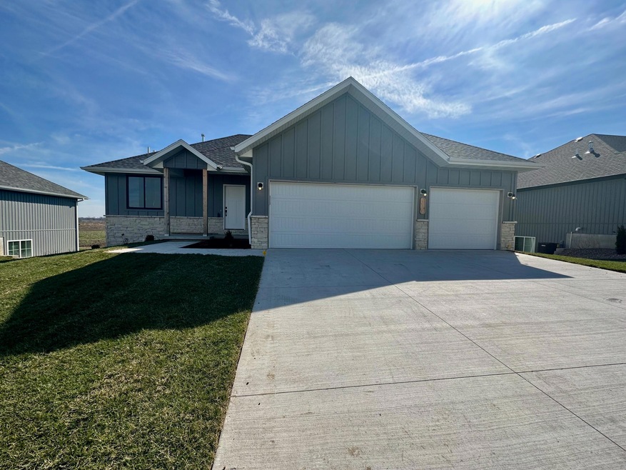 1138 S Cumberland Ave, Republic, MO 65738 - photo 1