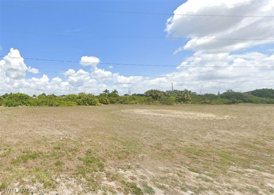 2747 NE 5th Place, Cape Coral, FL 33909 - photo 1