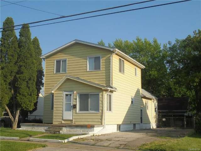 1509 Pettitbone Ave, Flint, MI 48507 - photo 1