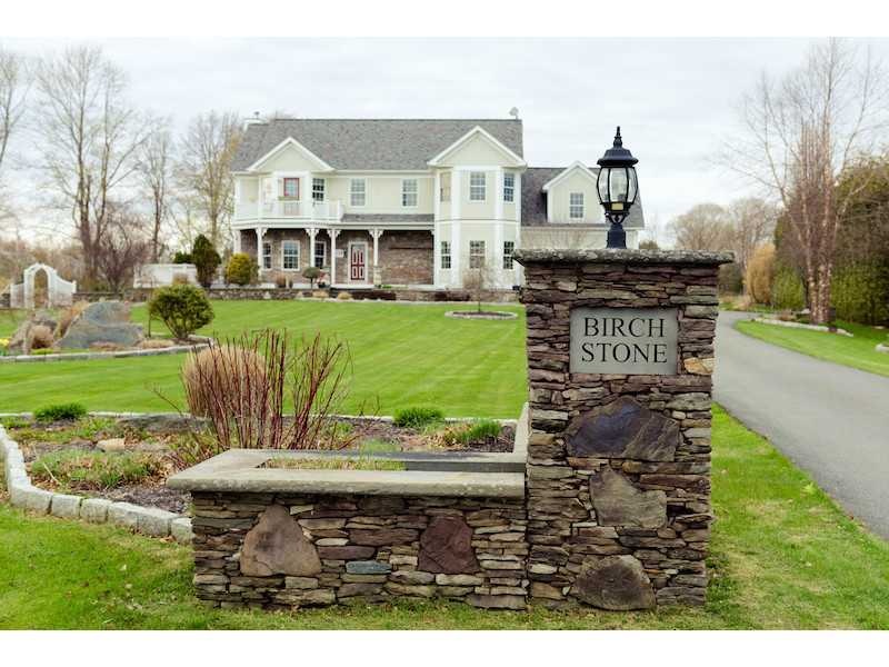 1132 Green End Ave, Middletown, RI 02842 - photo 1