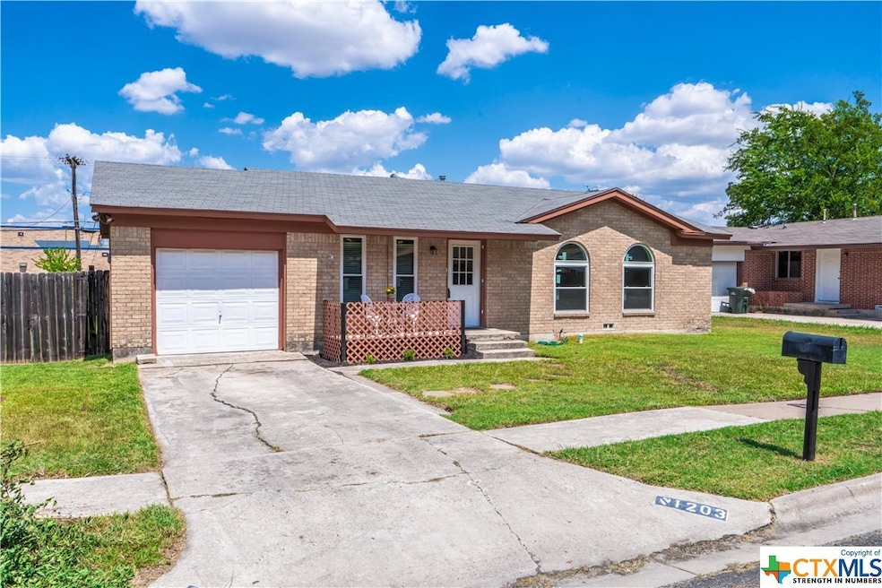 1203 E Robertson Ave, Copperas Cove, TX 76522 - photo 1