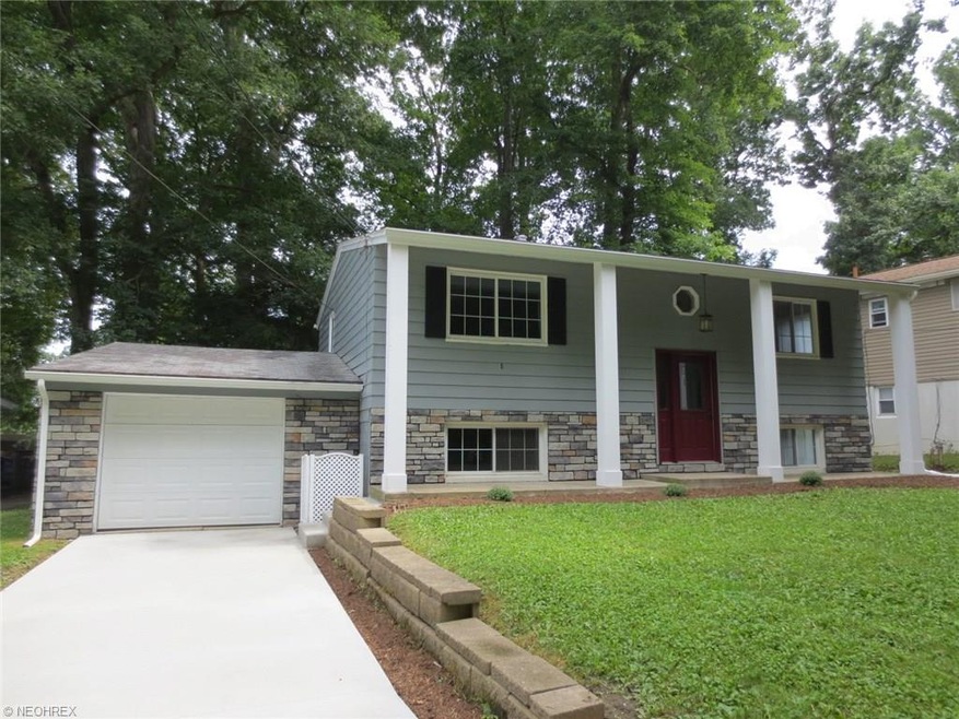 1473 Hilton Dr, Akron, OH 44313 - photo 1