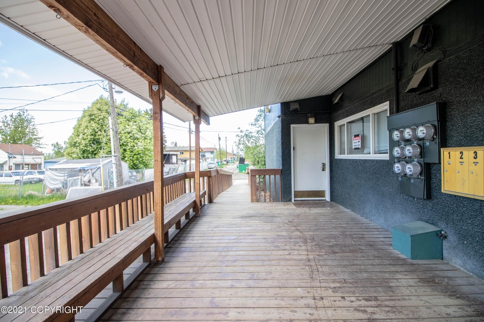 3925 E 9th.Entrance