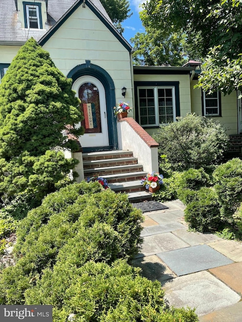 18 Oakland Rd, Broomall, PA 19008 - photo 1