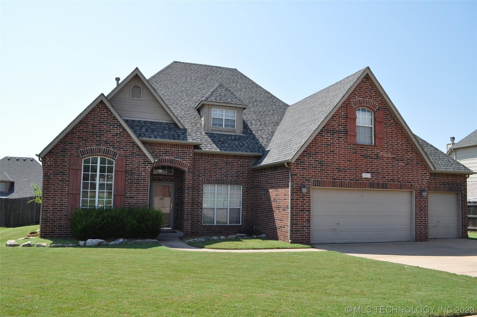 Great curb appeal! 3 car garage.