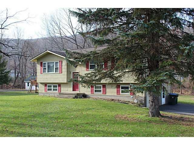 1038 Lakes Rd, Monroe, NY 10950 - photo 1