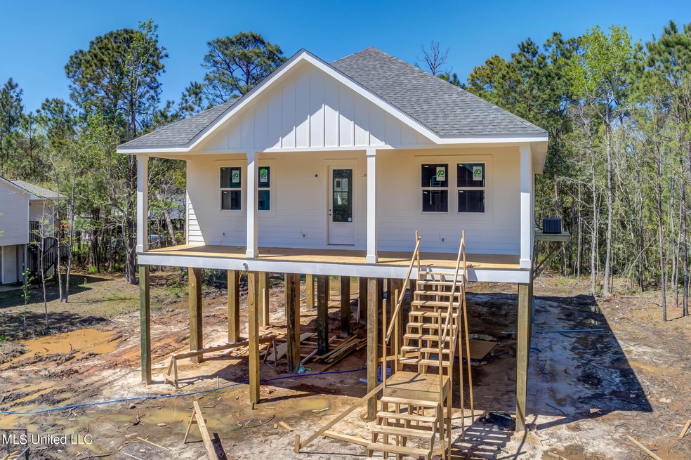 109 Forest St, Pass Christian, MS 39571 - photo 1