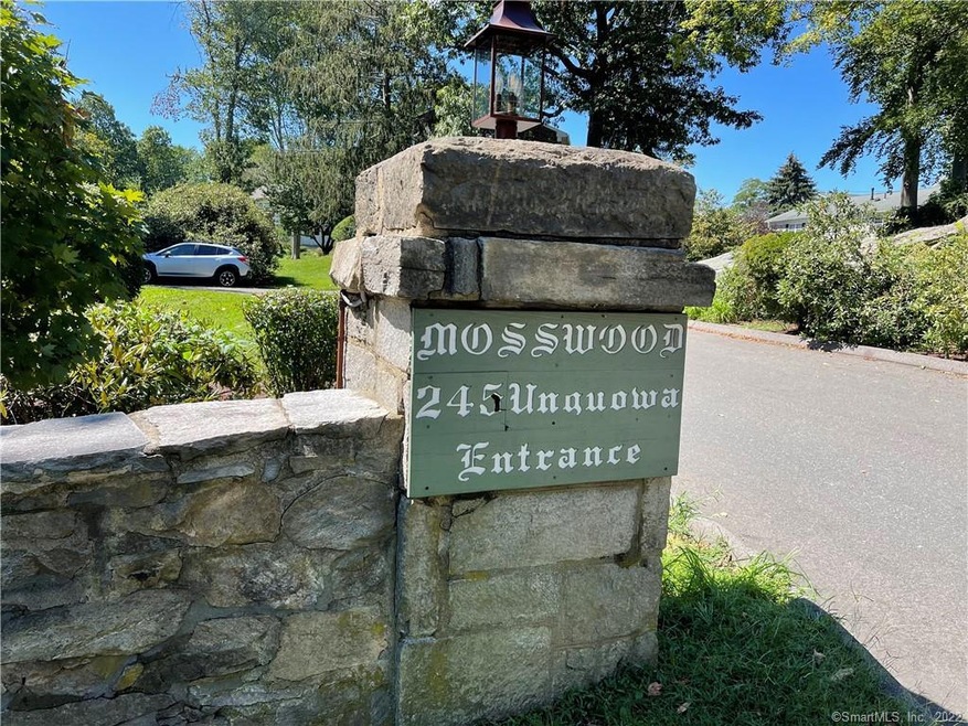 245 Unquowa Rd unit 92, Fairfield, CT 06824 - photo 1