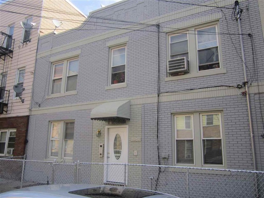 3804 Palisade Ave, Union City, NJ 07087 - photo 1