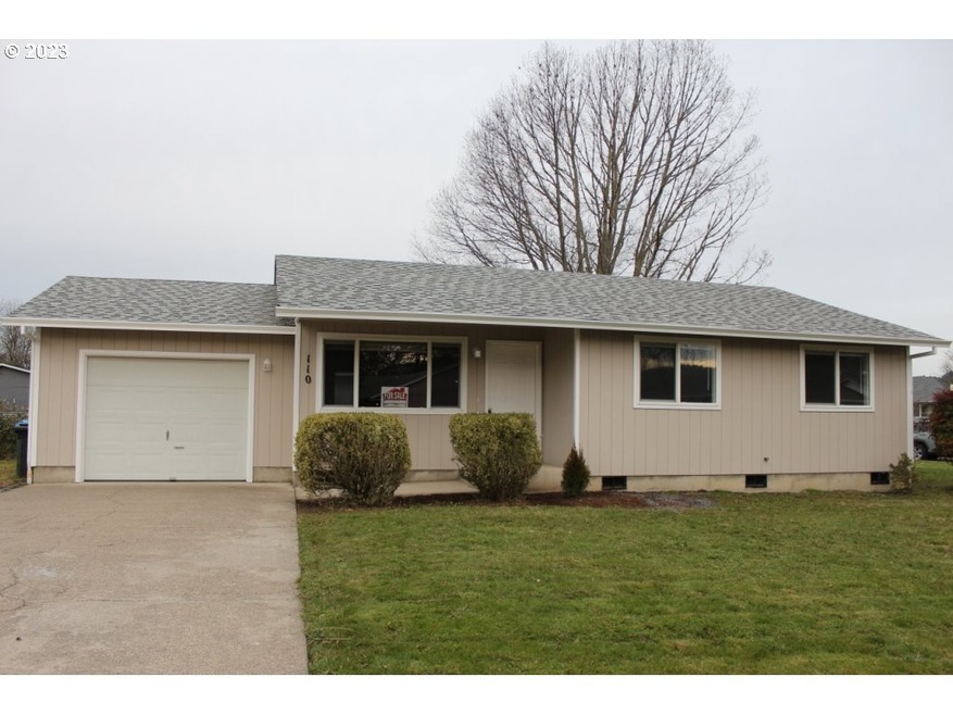 110 S Grove Ln, Sutherlin, OR 97479 - photo 1