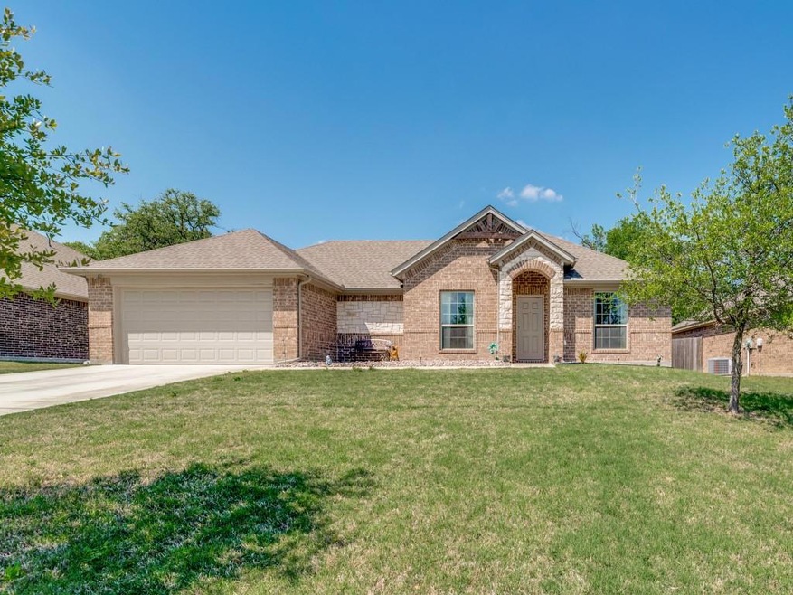 1436 Vine St, Weatherford, TX 76086 - photo 1