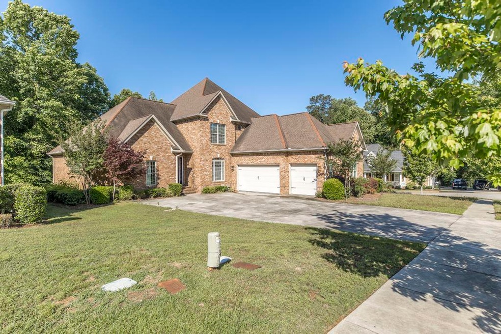 430 Waverly Ln 1