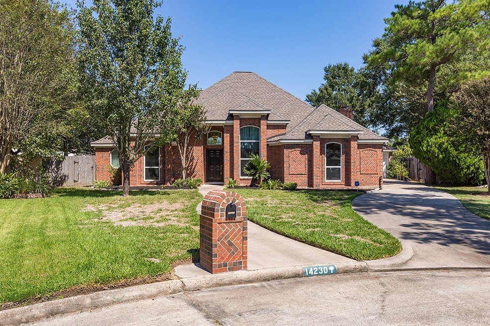 14230 Saddlebend Dr, Houston, TX 77070 - photo 1