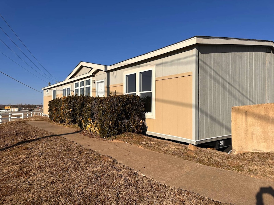 6027 S 113th West Ave, Sand Springs, OK 74063 - photo 1