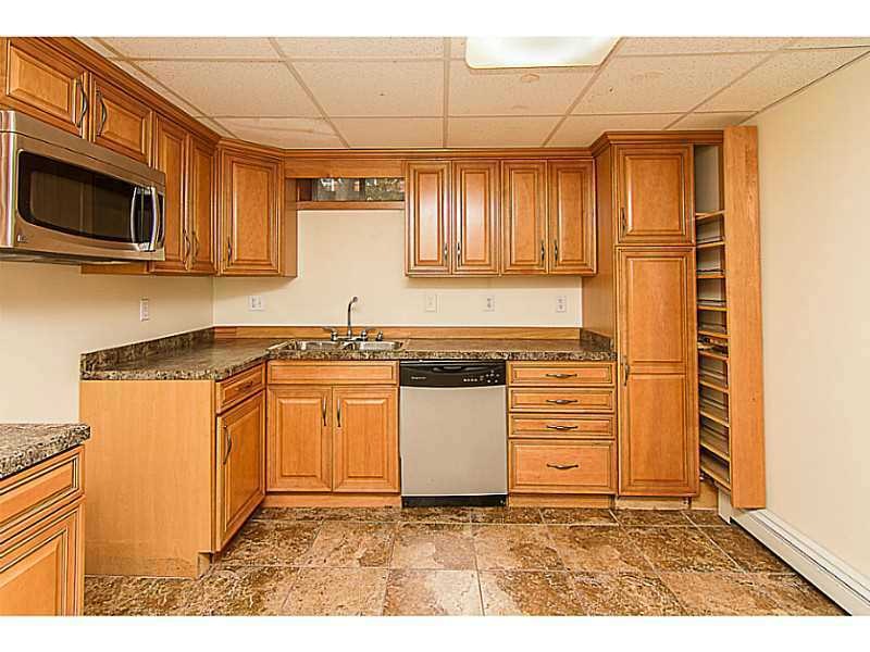 105 Fillmore St, Pawtucket, RI 02860 - photo 1