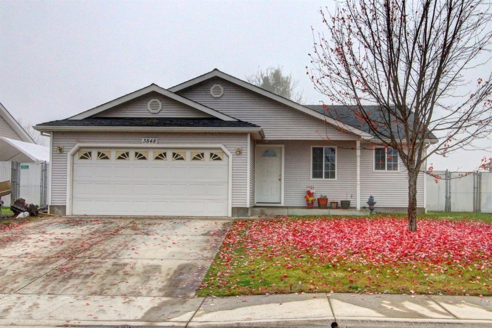 3848 Avenue E, White City, OR 97503 - photo 1