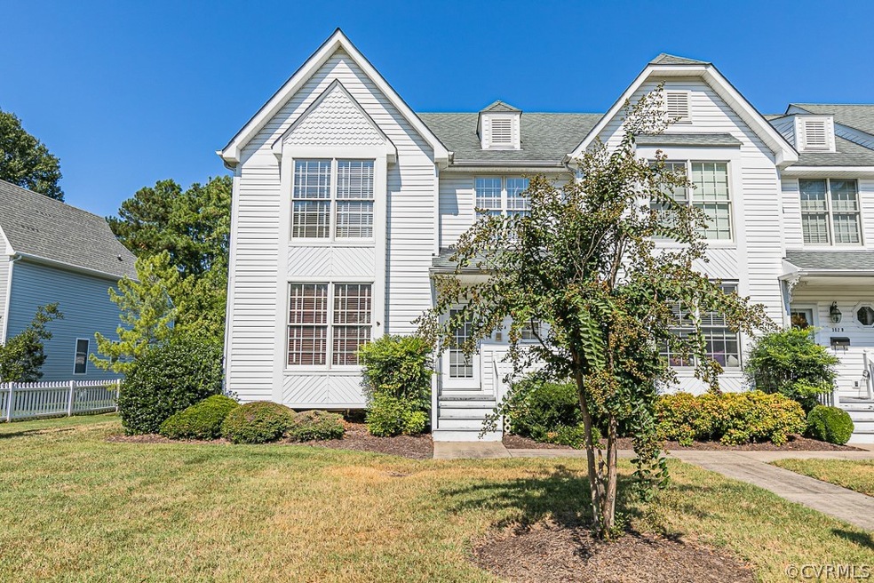 Townhome End Unit Front View in Town Of Ashland