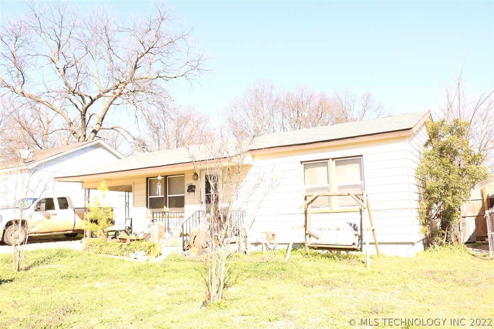 1404 Holt St, Ardmore, OK 73401 - photo 1