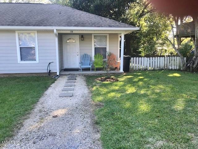 410 Washington St unit B, Bay Saint Louis, MS 39520 - photo 1