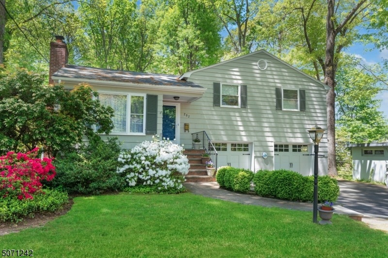 207 Mountain Ave, New Providence, NJ 07974 - photo 1