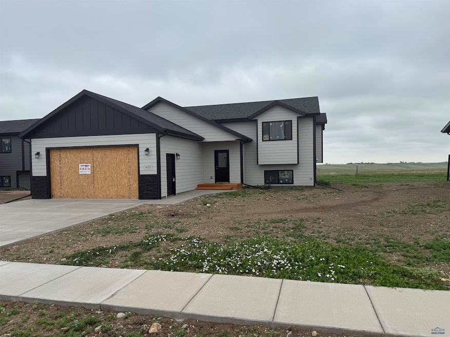 For Sale $399,900 • Co-Listing Agent