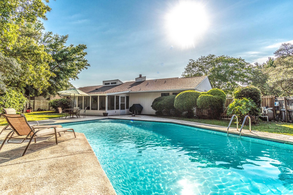 4 Palm Springs Court Shalimar FL