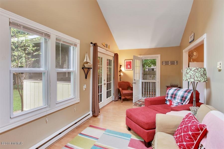 15851 Lakeshore Rd unit 5, Union Pier, MI 49129 - photo 1