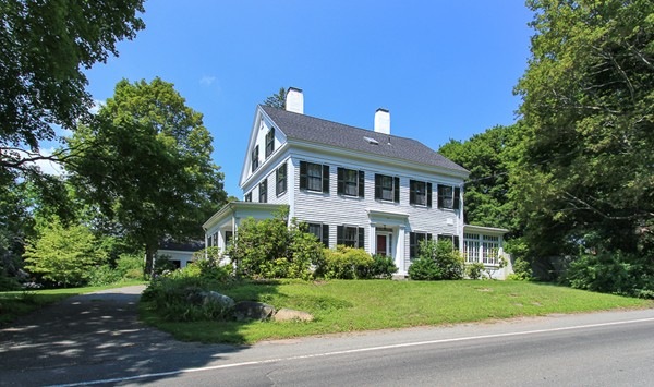 160 Locust St, Danvers, MA 01923 - photo 1