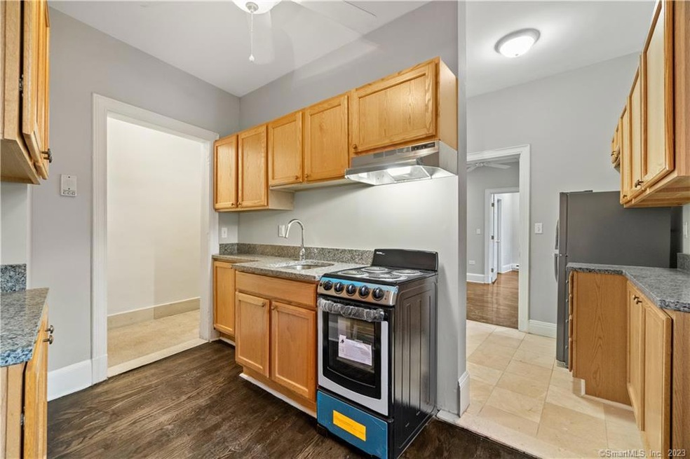 1171 Chapel St unit 100, New Haven, CT 06511 - photo 1