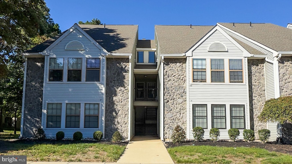 19 Summit Ct unit 203B, Marlton, NJ 08053 - photo 1