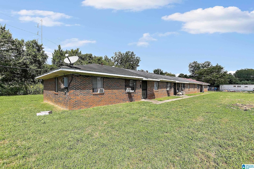 2104 S Park Dr SW, Birmingham, AL 35211 - photo 1