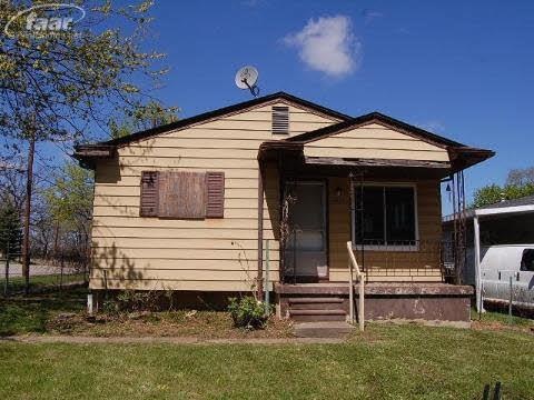 2622 Lester Ct, Flint, MI 48503 - photo 1