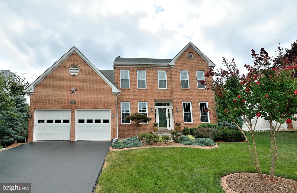 7725 White Willow Ct, Springfield, VA 22153 - photo 1